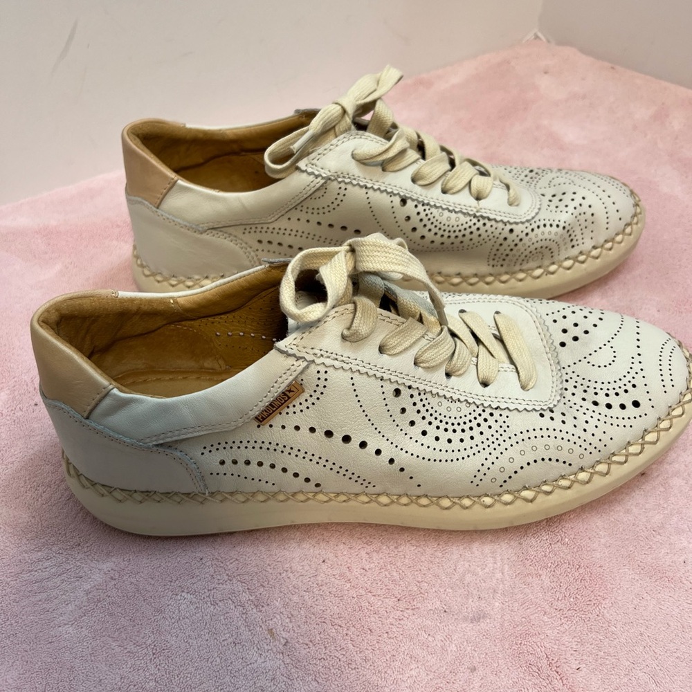 Pikolinos Mesina Soft Punched Leather Ivory_Cream Sneaker Sz 42 or 11